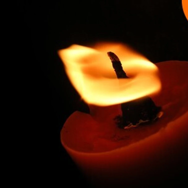 hai Andheri raat , pur Diya jlana kb mna hai