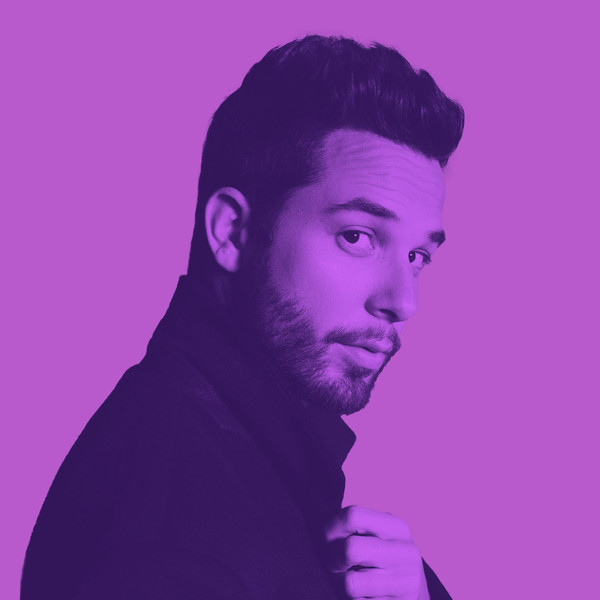 Skylar Astin