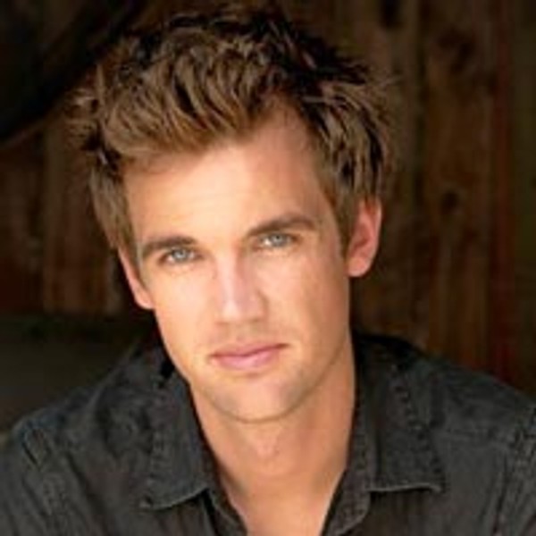 Tyler Hilton-hover