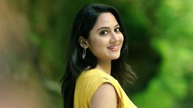 Kadavul Ezuthum