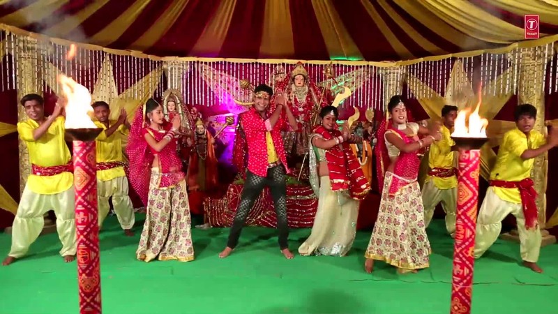 Gaave Bhajaniya Na