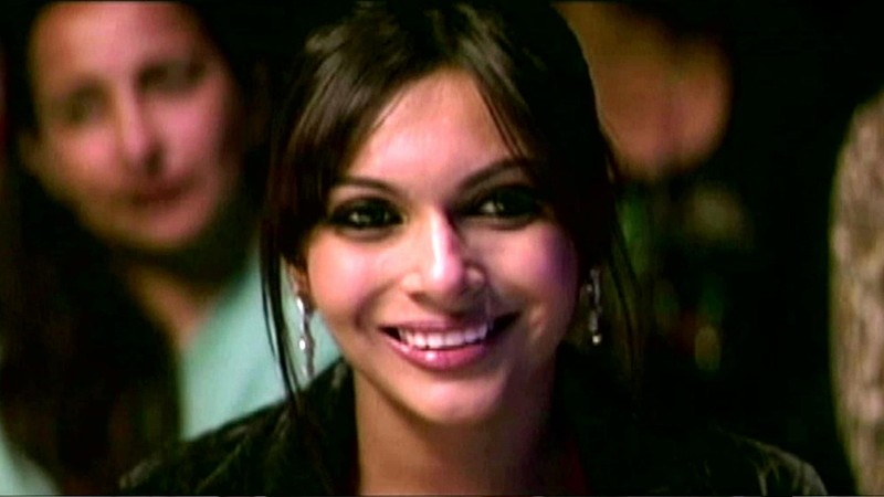 Tu Mujhse Jab Se Mila Hai- Title Credit
