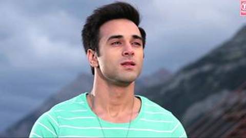 Making of Sanam Re