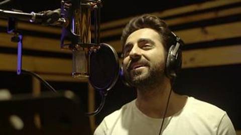 Nazm Nazm feat. Ayushmann Khurana