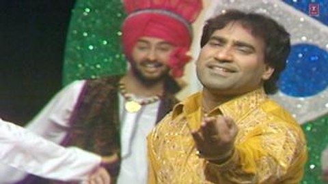Gidde Vich Ghagra Ghumai Jandiye