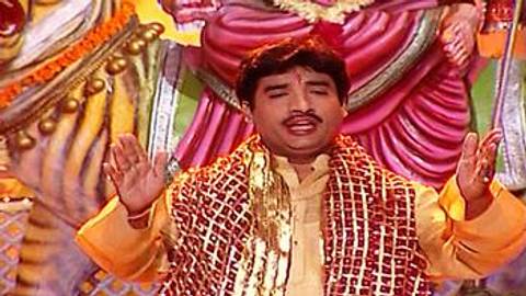 Maiya Apne Bhakton Ki Bigdi Sanwar Do