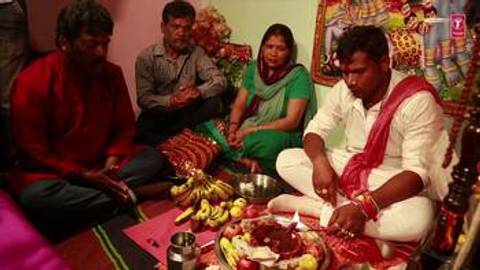 Pyar Jaan Se Bhi Jyada Karti Thi Maa