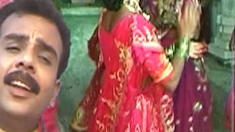 Aa Gayi Navrato Ki Raat