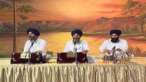 Uthde Behnde Shaam Savere Wahe Guru Wahe Guru Kehnde