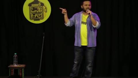 Lockdown Hotte Stand Up