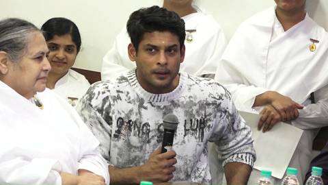 Sidharth Shukla At Hospital Inauguration